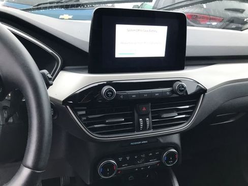 Used 2022 Ford Escape SEL image 5