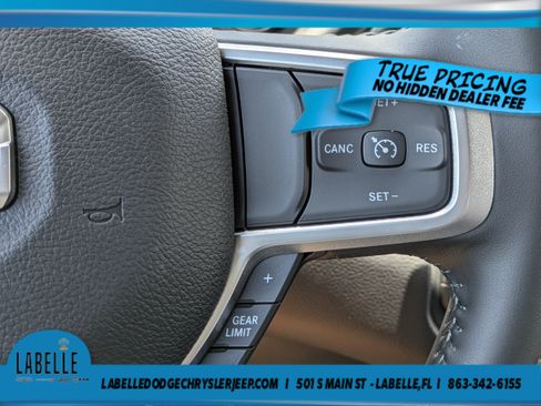 Used 2024 RAM 2500 Big Horn AWD/4WD image 20