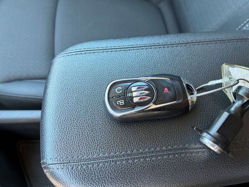 Used 2025 Buick Encore GX Preferred FWD image 22