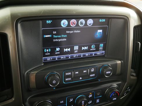 Used 2018 Chevrolet Silverado 1500 High Country image 22