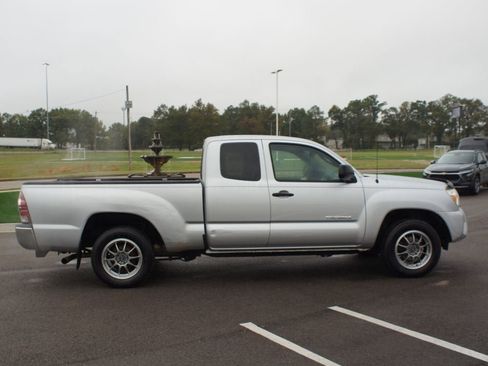 Used 2013 Toyota Tacoma 2WD Access Cab image 13