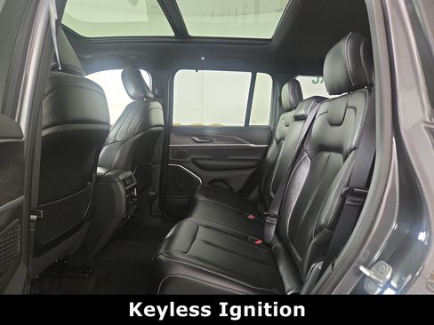 Certified 2025 Jeep Grand Cherokee Limited 4xe AWD/4WD image 13