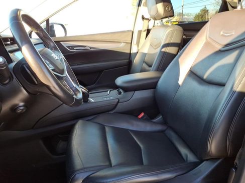 Used 2019 Cadillac XT5 Luxury image 17