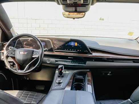 Used 2023 Cadillac Escalade Sport Platinum AWD/4WD image 13