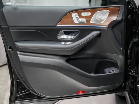 Certified 2025 Mercedes-Benz GLE 450 4MATIC image 21