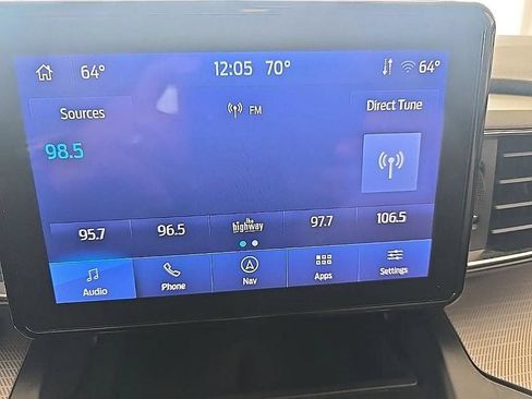 Used 2020 Ford Explorer XLT w/ Equipment Group 202A AWD/4WD image 20