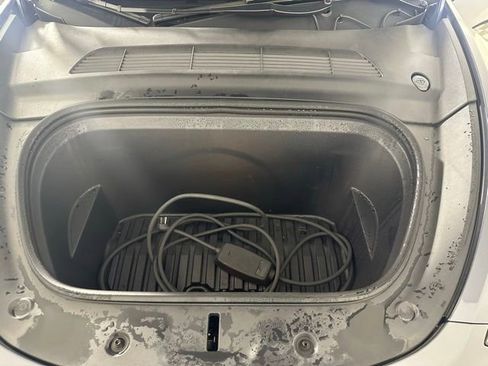 Used 2023 Tesla Model Y Long Range AWD/4WD image 10