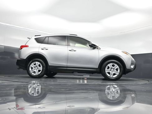 Used 2013 Toyota RAV4 LE FWD image 44