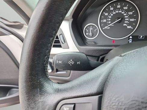 Used 2017 BMW 320i Sedan image 34