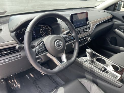 Used 2021 Nissan Altima 2.5 Platinum AWD/4WD image 15