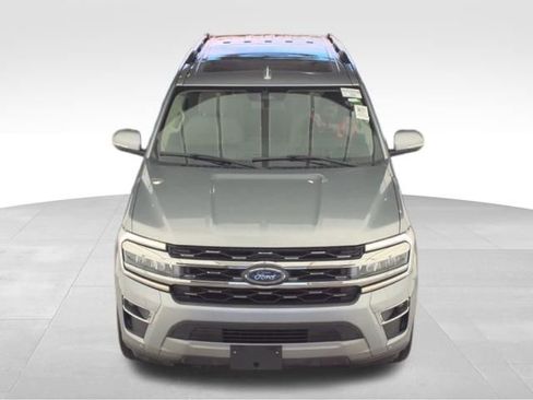 Used 2024 Ford Expedition Limited image 2