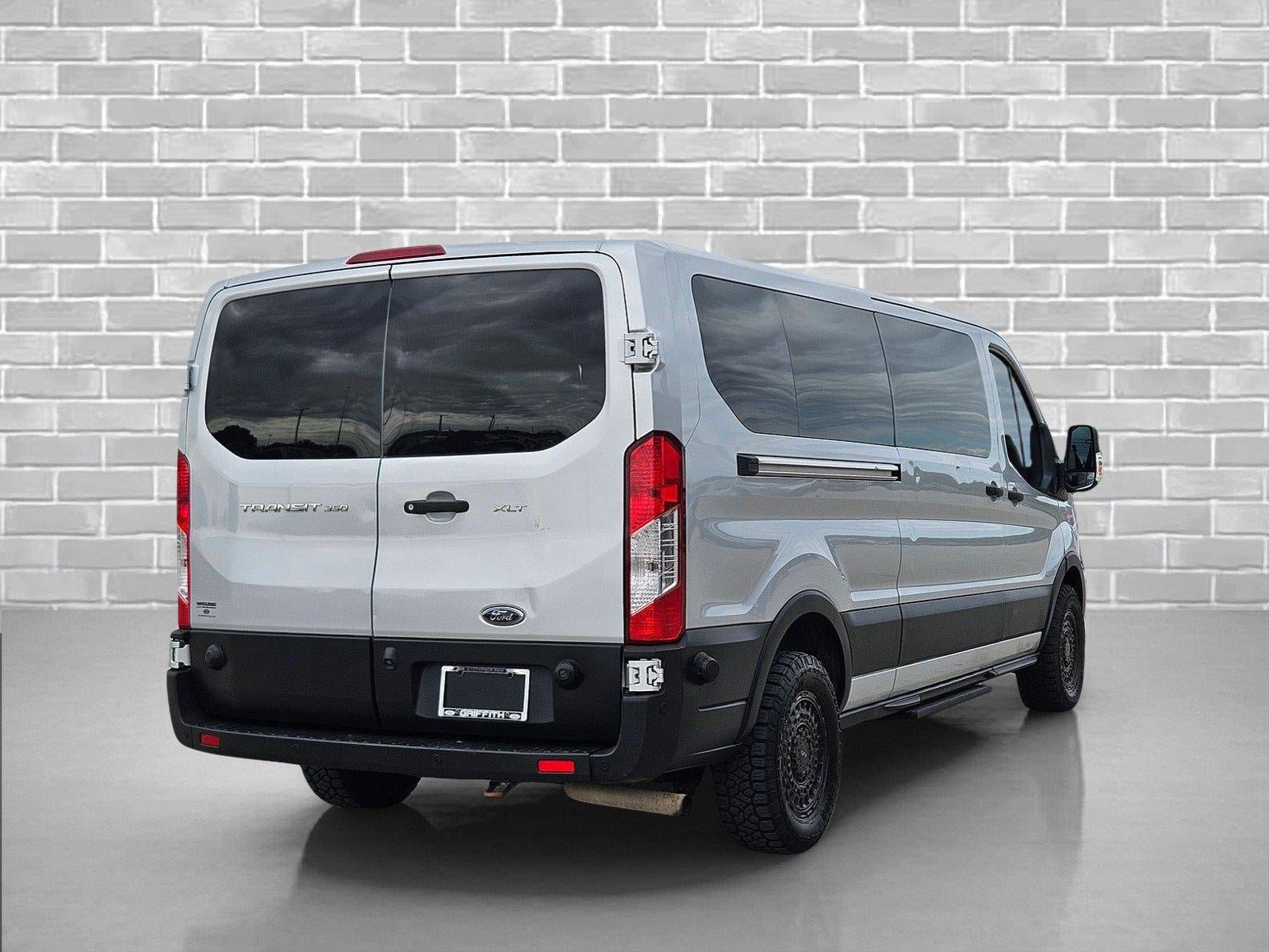 Used 2020 Ford Transit 350 XLT RWD image 6