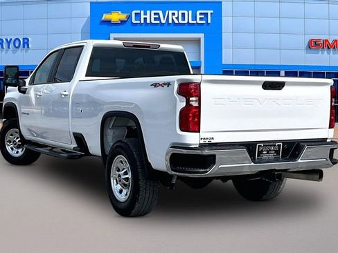 Used 2025 Chevrolet Silverado 2500 LT w/ Convenience Package AWD/4WD image 4