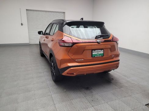 Used 2024 Nissan Kicks SR w/ SR Premium Package image 6
