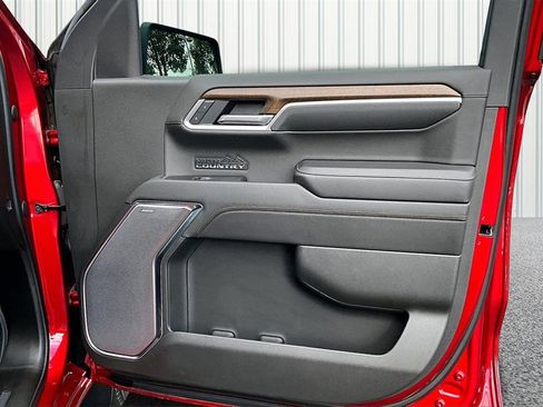 Used 2022 Chevrolet Silverado 1500 High Country w/ High Country Premium Package image 18