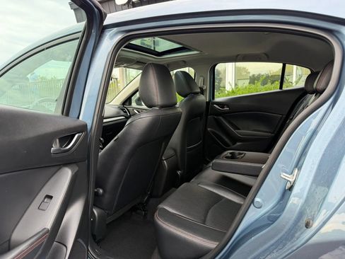 Used 2014 MAZDA MAZDA3 s Grand Touring w/ Technology Package FWD image 10