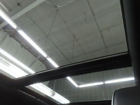 Used 2025 Ford F250 Platinum image 32