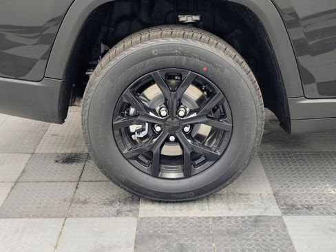 New 2026 Jeep Grand Cherokee L 4WD image 13