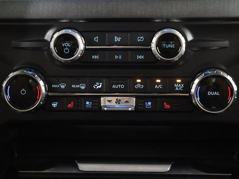 Used 2024 Ford F250 Platinum AWD/4WD image 47