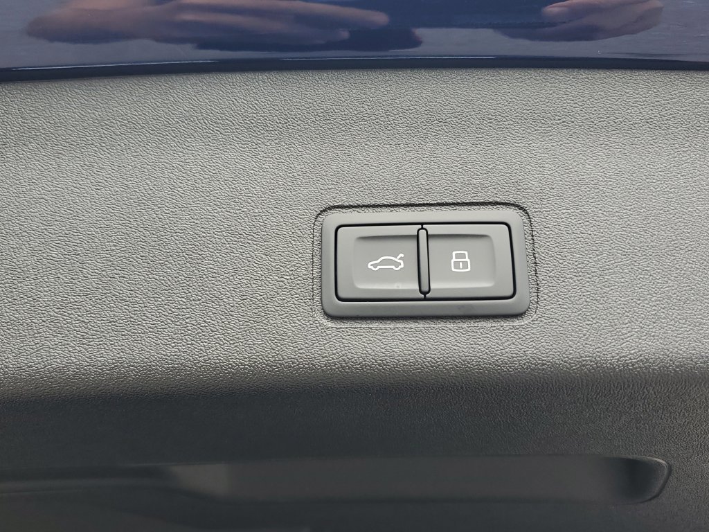 New 2026 Audi Q3 quattro 2.0T AWD/4WD image 16
