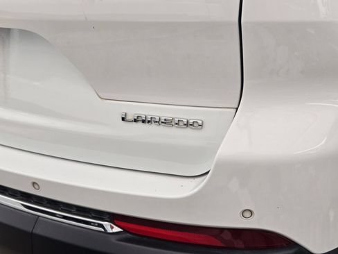 Used 2023 Jeep Grand Cherokee L Laredo AWD/4WD image 6