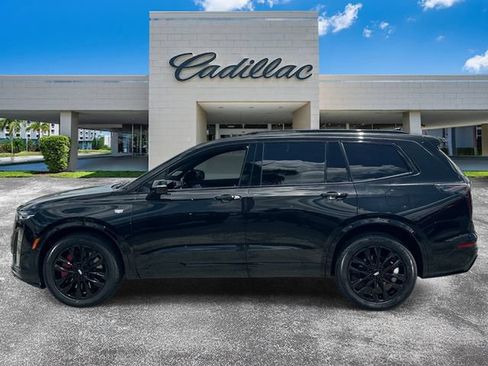 Used 2024 Cadillac XT6 Sport w/ LPO, Onyx Lite Package AWD/4WD image 11