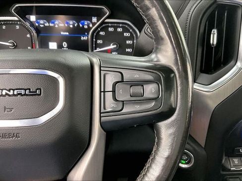 Used 2021 GMC Sierra 2500 Denali w/ Denali Black Diamond Edition AWD/4WD image 24