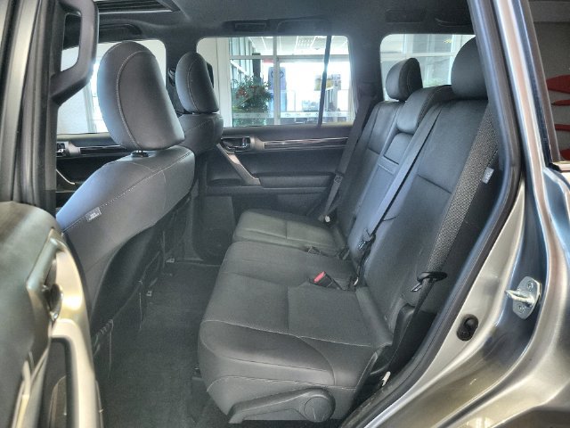 Used 2021 Lexus GX 460 Premium w/ Premium Package AWD/4WD image 23