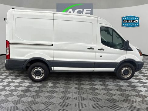 Used 2017 Ford Transit 250 130 Medium Roof RWD image 4