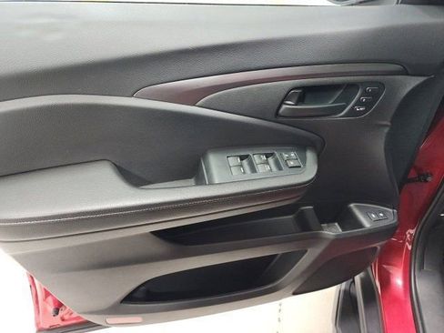 Used 2023 Honda Passport EX-L image 25