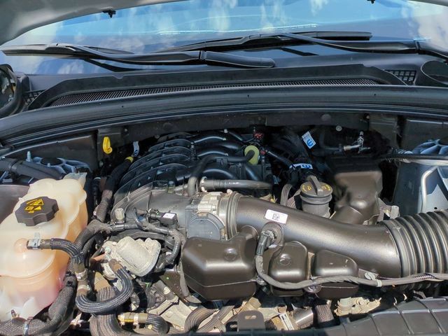 Used 2024 Jeep Grand Cherokee Altitude AWD/4WD image 31