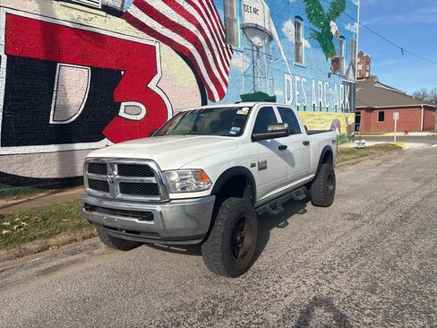Used 2017 RAM 2500 Tradesman w/ Chrome Appearance Group AWD/4WD image 2