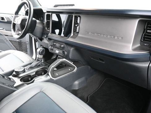 Used 2023 Ford Bronco Outer Banks image 24