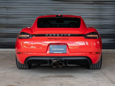 Certified 2018 Porsche 718 Cayman GTS RWD image 4
