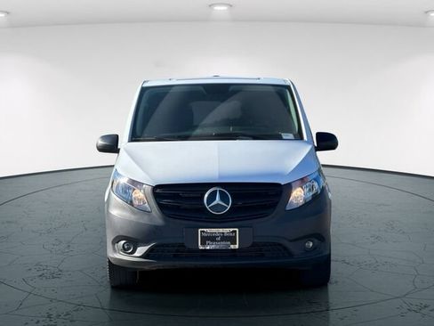 Used 2023 Mercedes-Benz Metris image 10