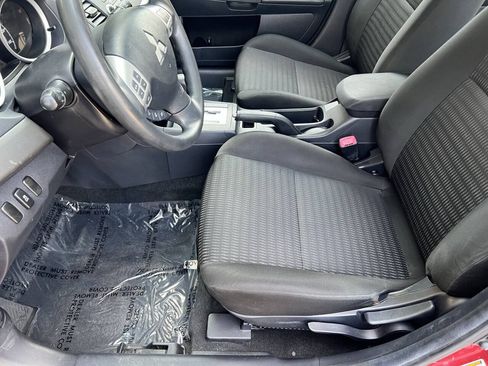 Used 2013 Mitsubishi Lancer ES FWD image 9