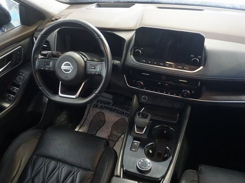 Used 2021 Nissan Rogue Platinum image 30