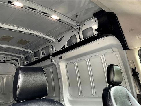Used 2023 Ford Transit 250 148 High Roof AWD image 20