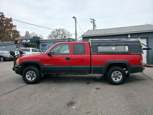 Used 2003 GMC Sierra 2500 SLE AWD/4WD image 2