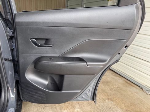 Certified 2025 Hyundai Kona SEL FWD image 20