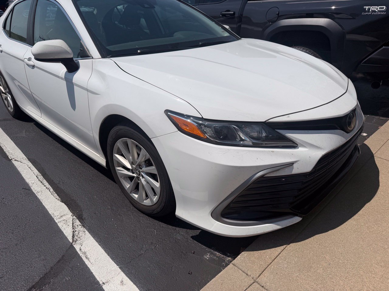 Used 2021 Toyota Camry LE FWD image 1