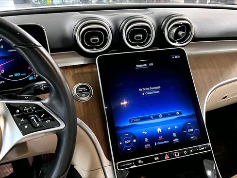Used 2022 Mercedes-Benz C 300 Sedan image 7