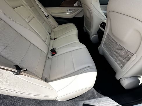 New 2026 Mercedes-Benz GLE 350 4MATIC image 18