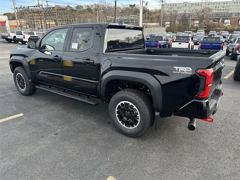 New 2025 Toyota Tacoma TRD Off-Road image 3