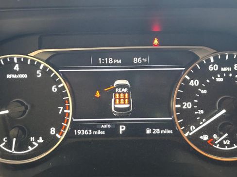 Used 2024 Nissan Pathfinder S AWD/4WD image 12