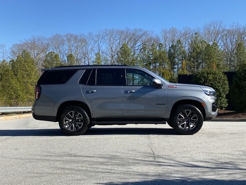 Used 2021 Chevrolet Tahoe Z71 w/ Rear Media and Nav Package image 5