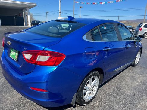 Used 2016 Chevrolet Cruze LT FWD image 6