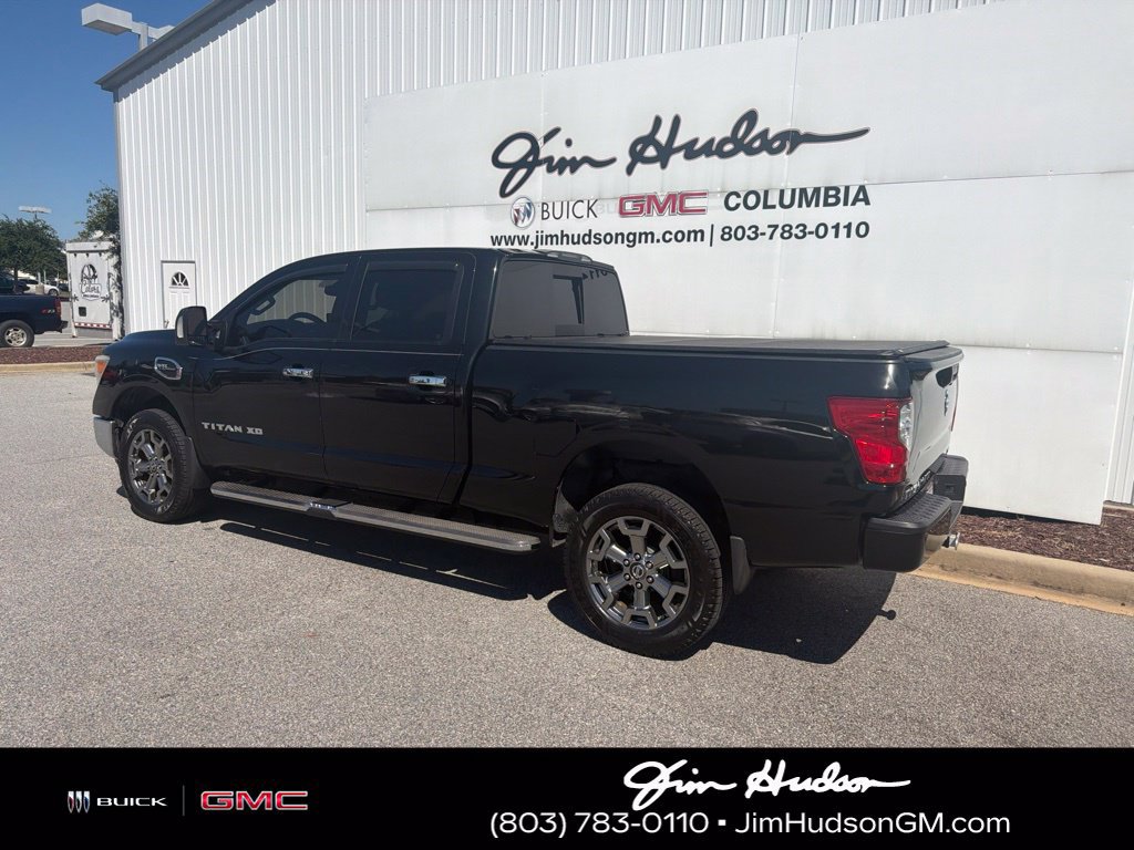 Used 2017 Nissan Titan SV RWD image 3