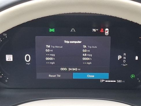 Certified 2024 Volvo XC60 B5 Plus w/ Protection Package Premier AWD/4WD image 22