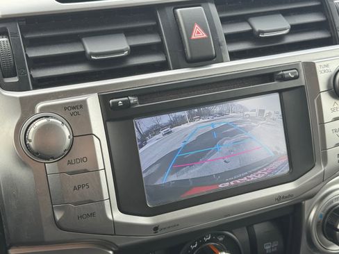 Used 2014 Toyota 4Runner SR5 Premium image 24